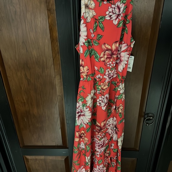 High low dress - Picture 2 of 3